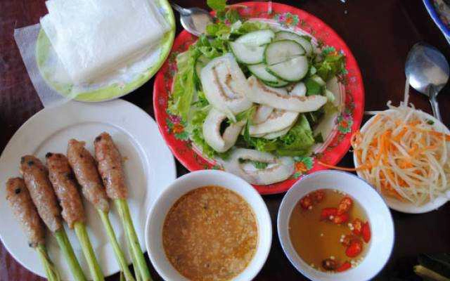 Ăn vặt Thủy - Nem Lụi - Bún Thịt Nướng & Bánh Cuốn