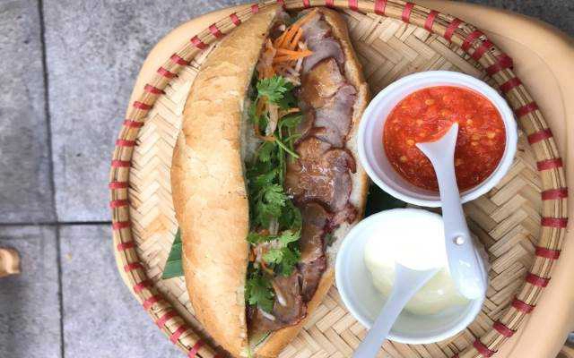 Ăn vặt Tiệm Bánh Mì Kẹp - Bánh Mì Cô Ba