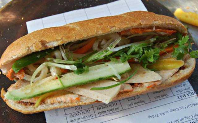 Ăn vặt Tiệm Bánh Mì Thức