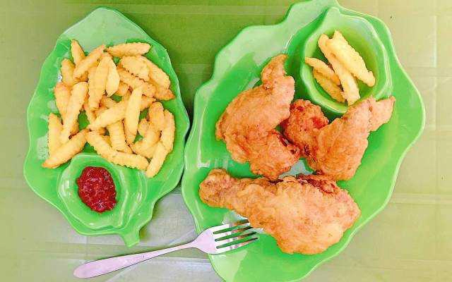 Ăn vặt Tiệm Gà Rán - Vũ Thạnh