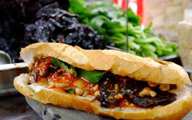Ăn vặt Tính - Bánh Mì Khô Bò