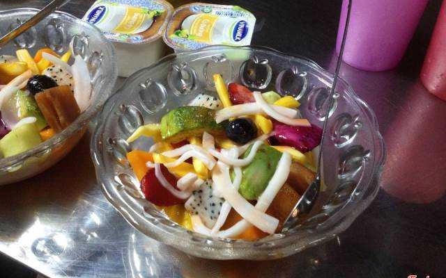 Ăn vặt Trái Cây Tô Alley Fruit Cocktail - Lý Tự Trọng