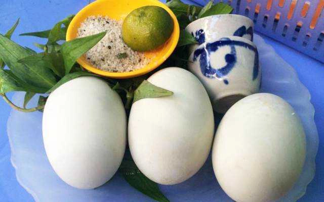 Ăn vặt Trứng Lộn Bình Dân