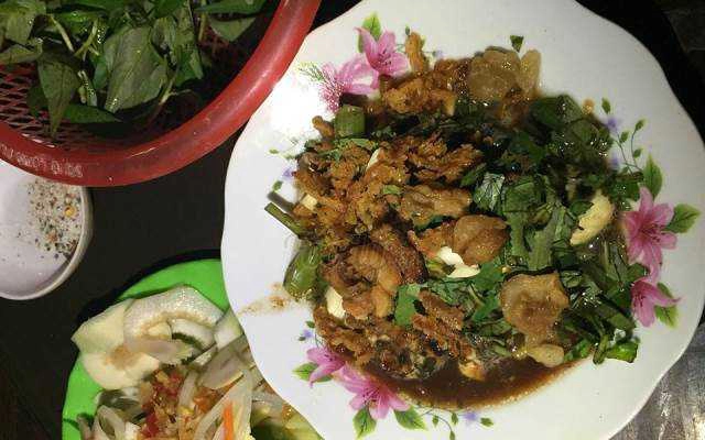 Ăn vặt Trứng Lộn Chiên Me - Nguyễn Trãi