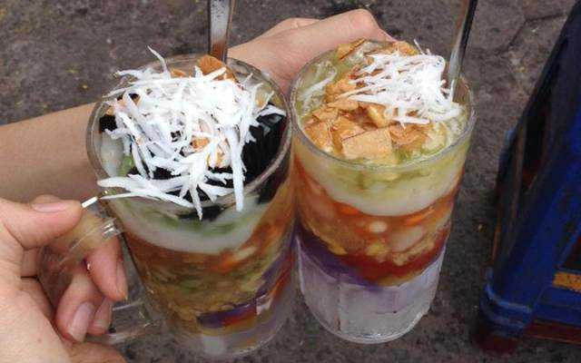 Ăn vặt Uy Roong 141 - Chè Các Loại