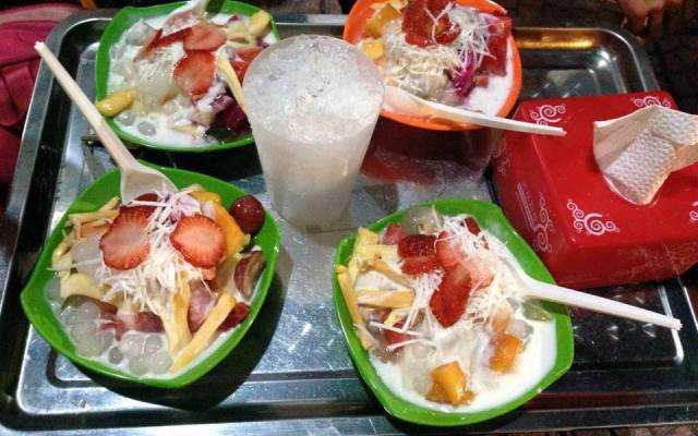 Ăn vặt Vân Vân - Buffet Hoa Quả
