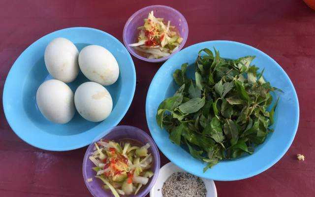 Ăn Vặt - Phan Bội Châu