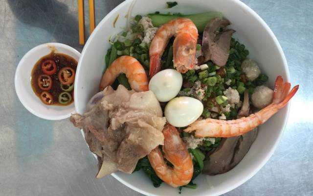 Ăn vặt Việt Xưa - Bánh Bèo Miền Trung & Hủ Tiếu Nam Vang