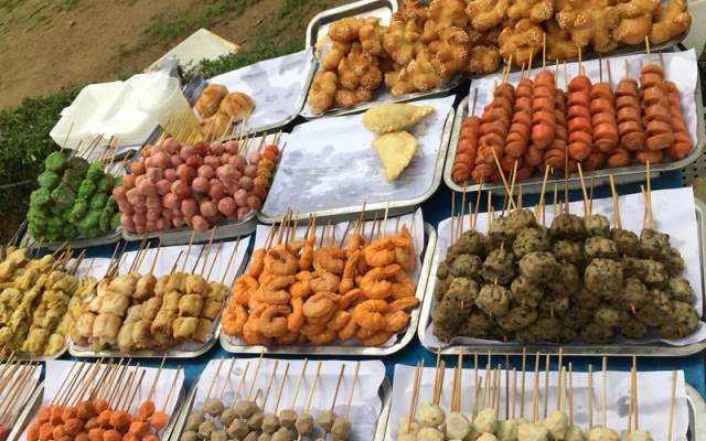 Ăn vặt Xe Xiên Que