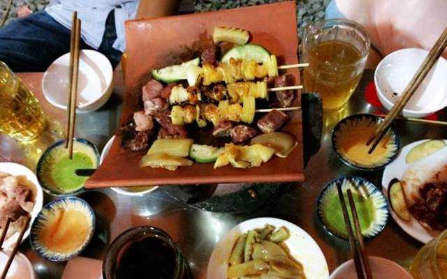 Ăn vặt Xiên nướng Ngói - Quang Trung
