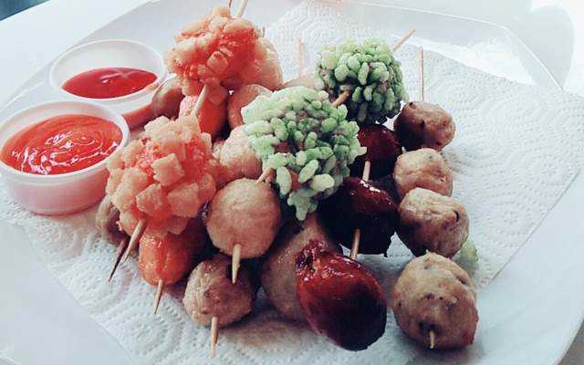 Ăn vặt Xiên Que 5K - Làng Đại Học