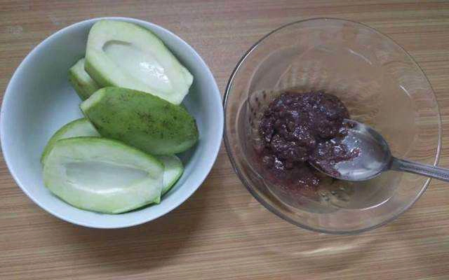 Ăn vặt Xoài Non Mắm Ruốc