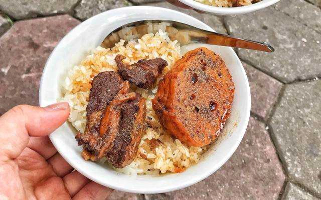 Ăn vặt Xôi Bà Cụ - Quán Thánh
