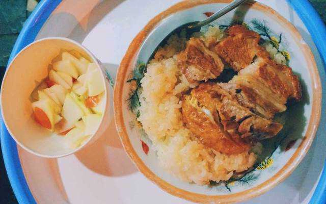 Ăn vặt Xôi Bà Sòn