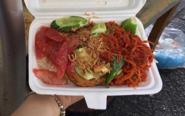Ăn vặt Xôi & Bánh Mì - Nhà Sách Bách Khoa