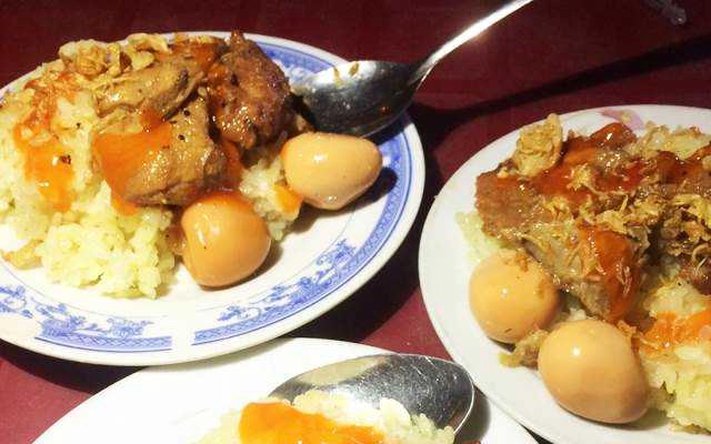 Ăn vặt Xôi Cây Me
