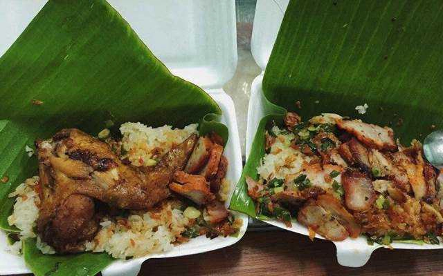 Ăn vặt Xôi Gà Bà Chiểu