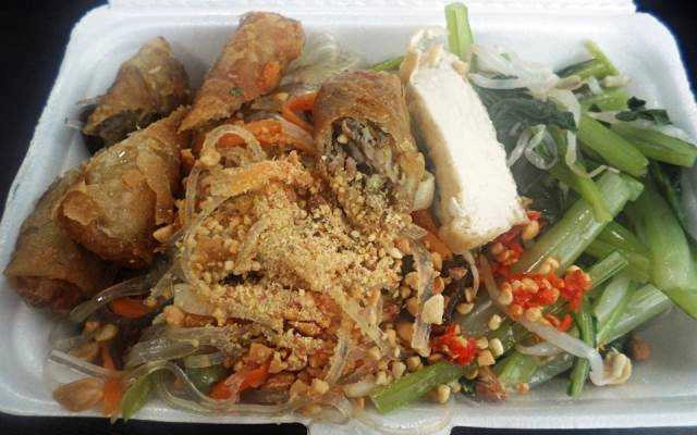 Ăn vặt Xôi Gấc & Bún Xào