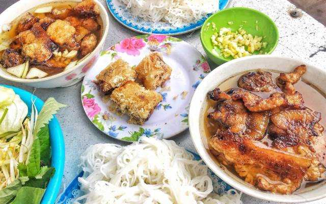 Ăn vặt Yến - Bún Chả & Bún Nem