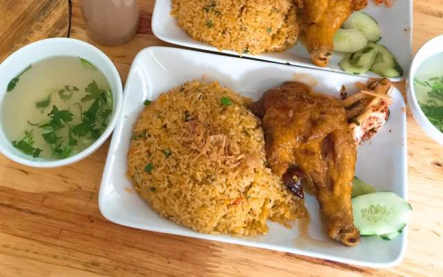 Quán Ăn Anh Anh - Cơm Gà & Cơm Sườn
