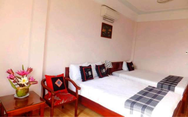 Anna Tham Hotel View