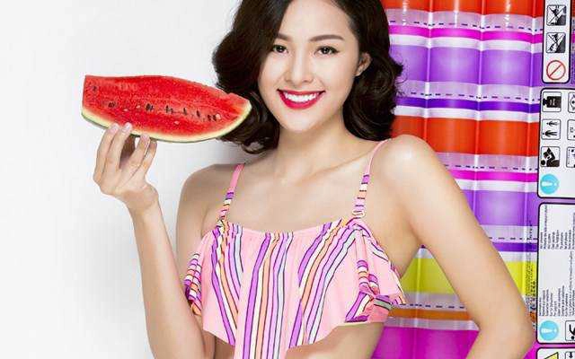 Áo Tắm Xuân Thu - Cách Mạng Tháng Tám