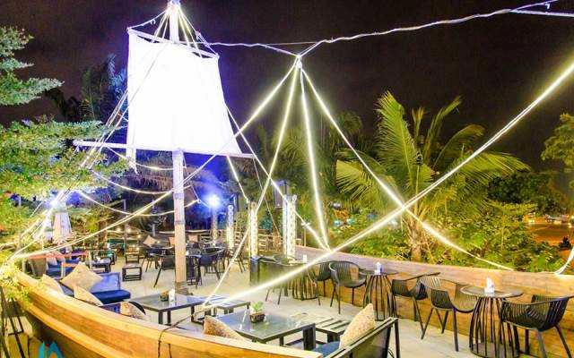 Aqua Coffee Lounge