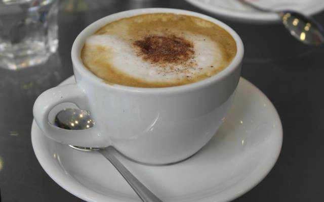 B & B Cafe - Hồ Văn Quán