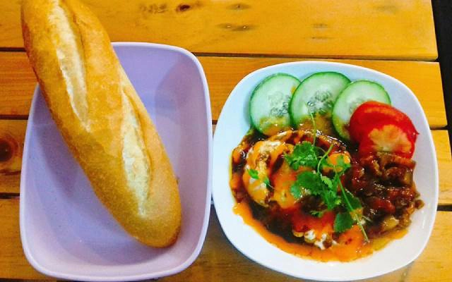 Quán Ăn B Sauce - Food & Drink