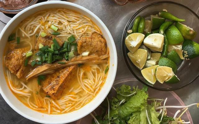 Quán Ăn Bà Anh - Bún Chả Cá