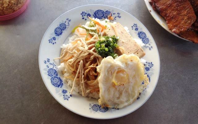 Quán Ăn Bà Ba - Cơm Tấm, Nui Xào & Mì Xào Bò