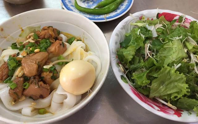 Quán Ăn Bà Hoành - Cháo & Mì Quảng