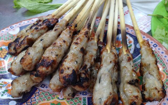 Quán Ăn Bà Ngọc (Huế) - Nem Lụi - Bê Thui & Bò Lá Lốt