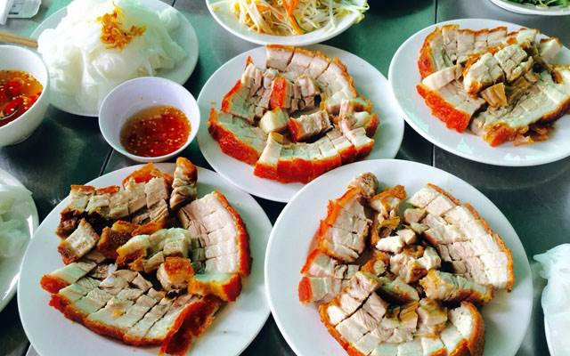 Quán Ăn Bà Sửu - Bánh Ướt Heo Quay