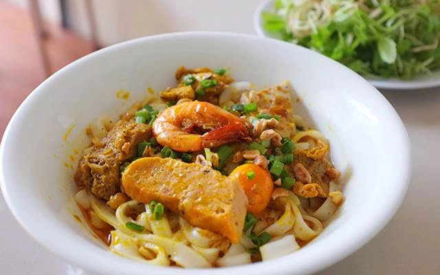 Quán Ăn Bà Thủy - Mì Gà & Bún Giò