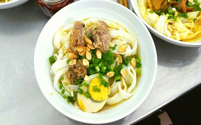 Quán Ăn Bà Vị - Mì Quảng Đà Nẵng