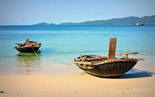 Bãi Biển Vàn Chảy - Đảo Cô Tô