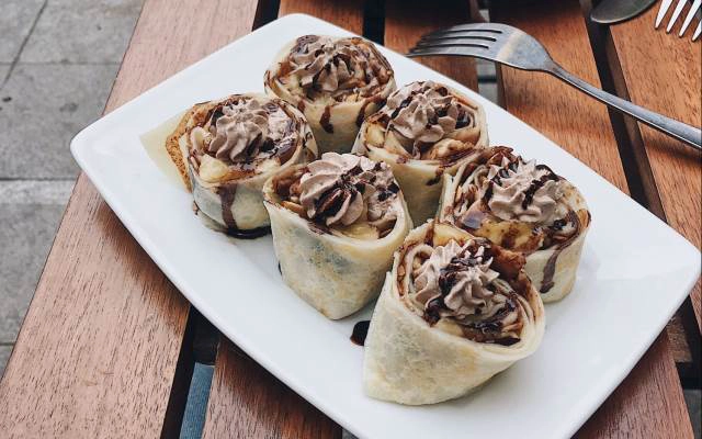 Quán Ăn Bánh Bà Trà - Bánh Crepe & Đồ Ăn Vặt