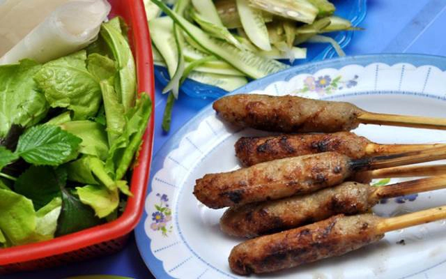Quán Ăn Bánh Bèo, Nem Lụi, Bún Thịt Nướng