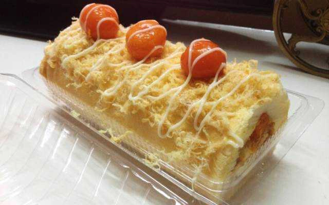 Bánh Bông Lan Trứng Muối Huyennhemm - Shop Online