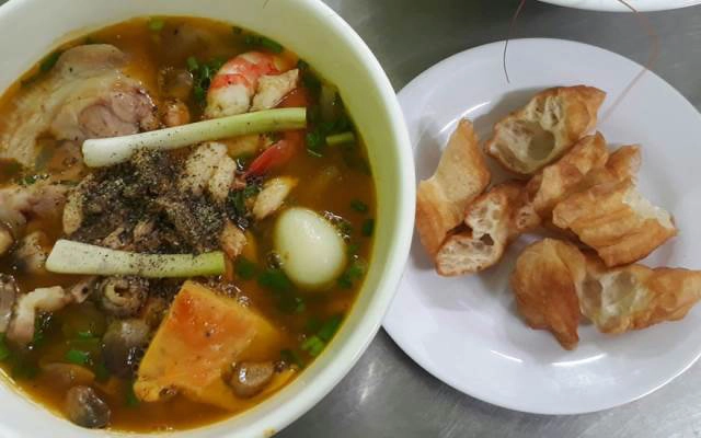 Quán Ăn Bánh Canh 24