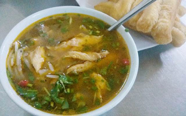 Quán Ăn Bánh Canh Bà Cầm - Tôn Đức Thắng