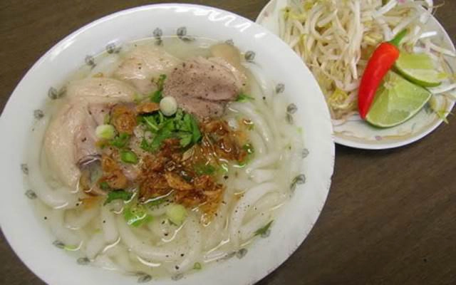 Quán Ăn Bánh Canh Bình Dân Chung Cư