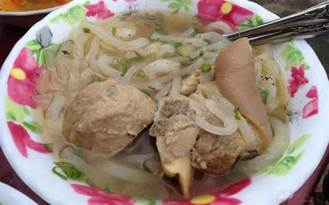 Quán Ăn Bánh Canh Bò Viên - Nguyễn Văn Nguyễn