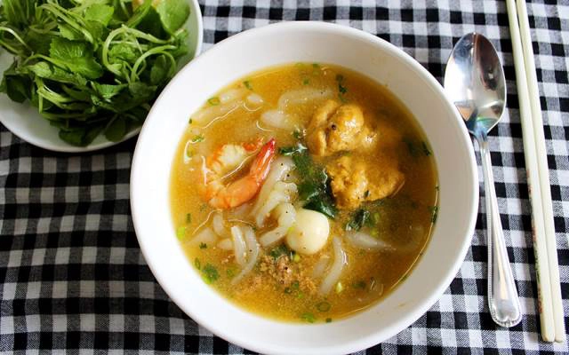 Quán Ăn Bánh Canh Bột Xắt - Trần Nhật Duật