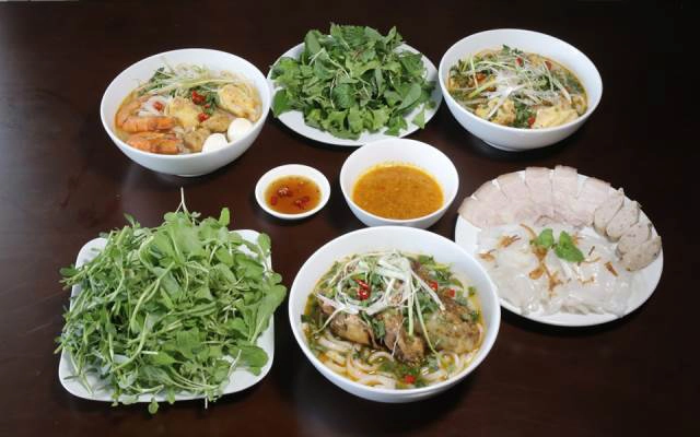 Quán Ăn Bánh Canh Cá Lóc - Hiếu Quảng Trị - Phan Đình Phùng