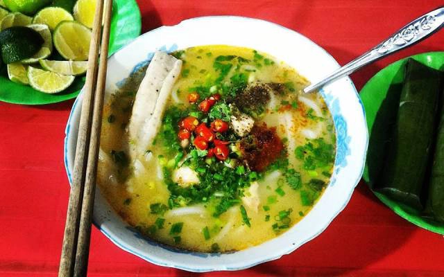 Quán Ăn Bánh Canh Cá Lóc Thảo - Nguyễn Tất Thành