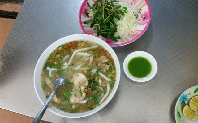 Quán Ăn Bánh Canh Cá Lóc - Trường Sa
