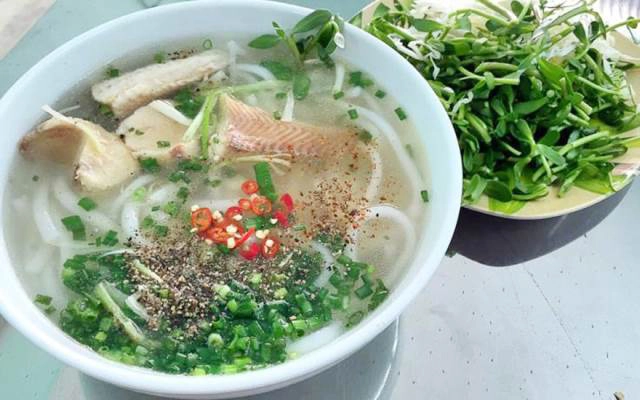 Quán Ăn Bánh Canh Cá Lóc Xứ Huế - Nguyễn Văn Công
