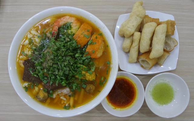Quán Ăn Bánh Canh Cua - Xóm Chiếu